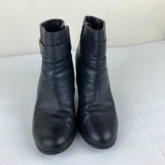 COLE HAAN Womens Sz 8 Black Leather Ankle Boots Block Heels Side Zip Buckle - Picture 5 of 13